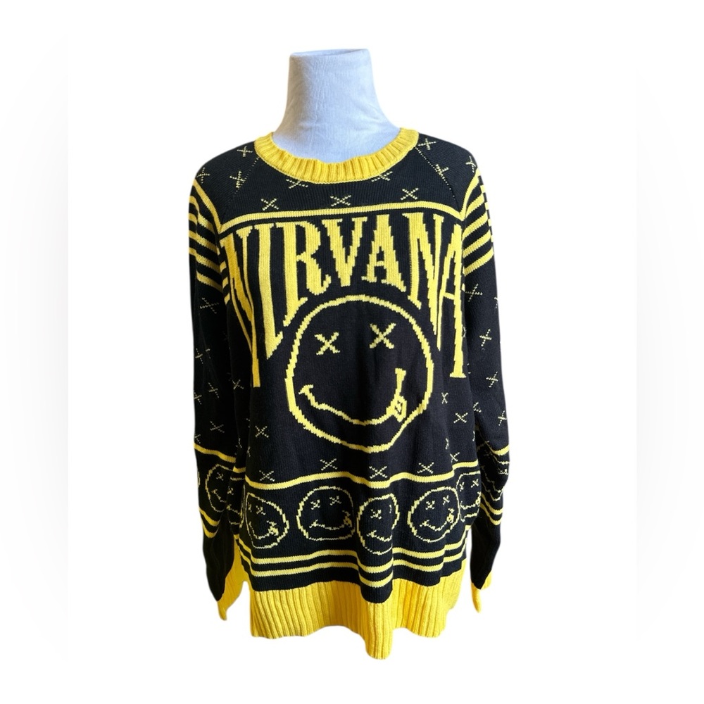 NIRVANA Yellow and Black Knit Sweater